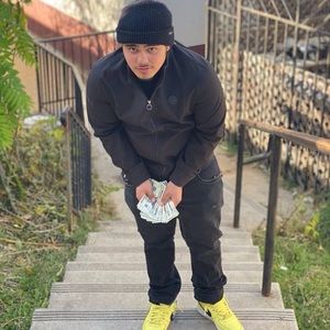 Meet your Posher, Tommy